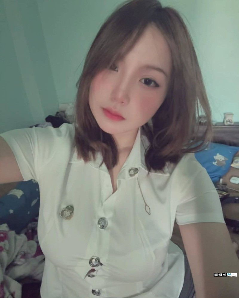 bt1697ce2d5ad05ee0c73fca886c45a137.jpeg
