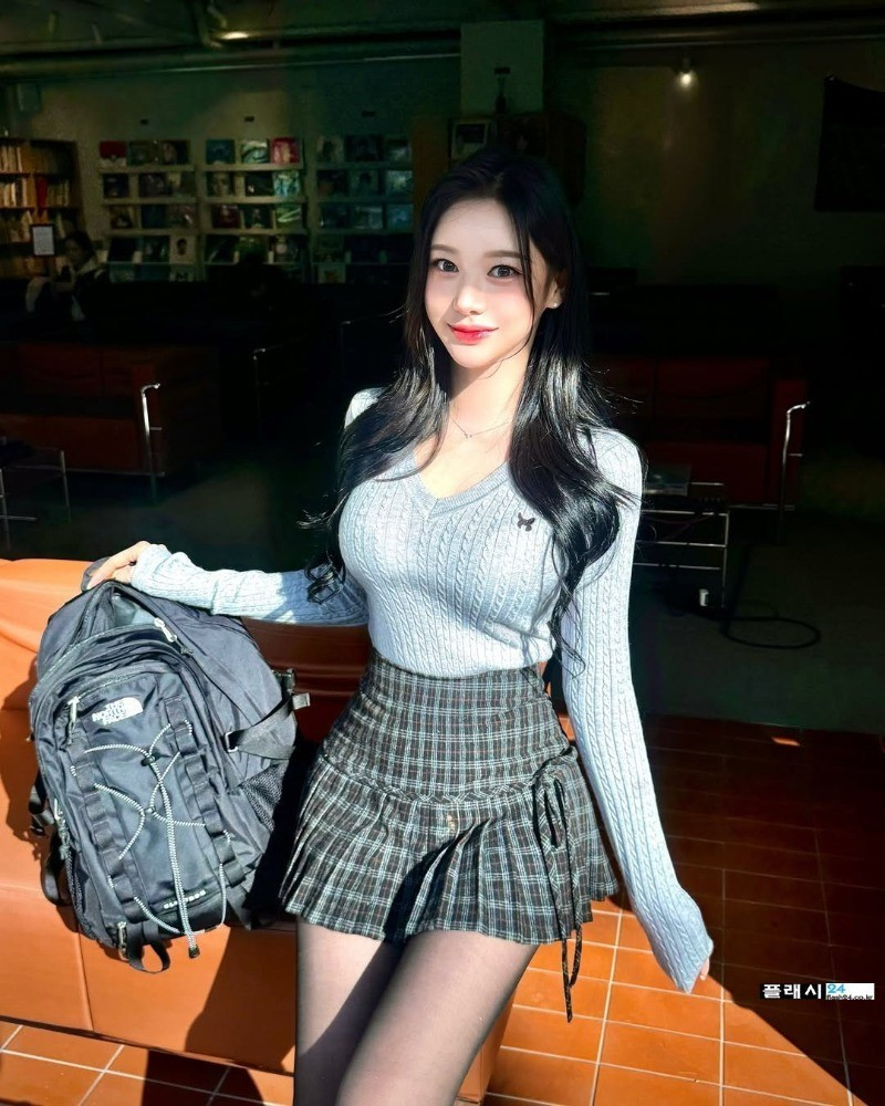 bt4cffa14d1923a59c419f75320dc8ae68.jpeg