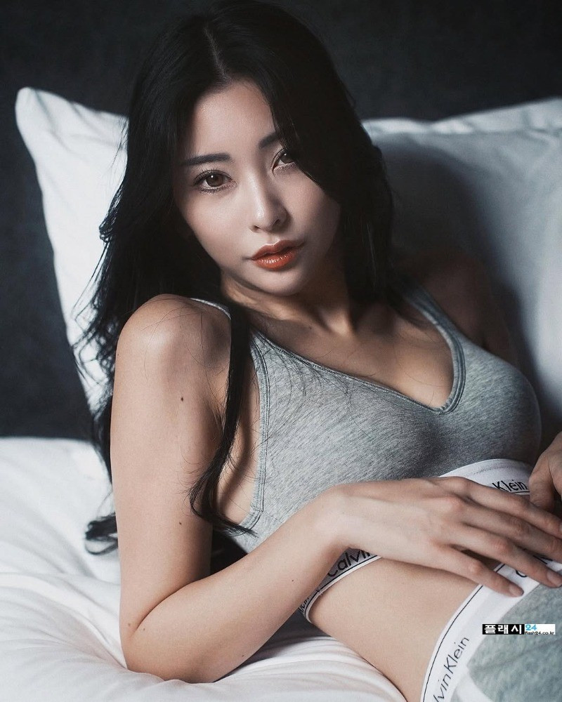 bt85a72bf8cb1233cbbf57694d585aa438.jpeg