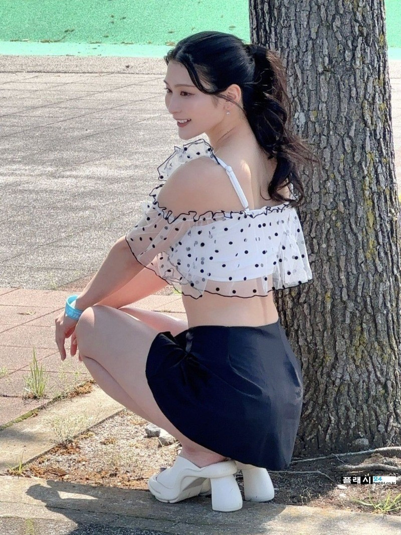 btb901c75809b3d110d325bc1129f3847f.jpeg