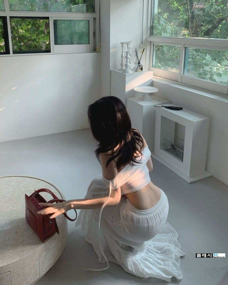 btbbdf0103b6958cf95628a10e5d8199a3.jpeg