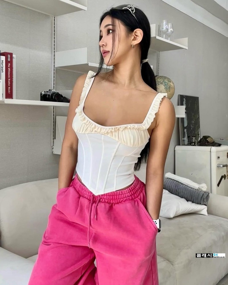 bte3d392f8f6054075e8359e0543f18f29.jpeg