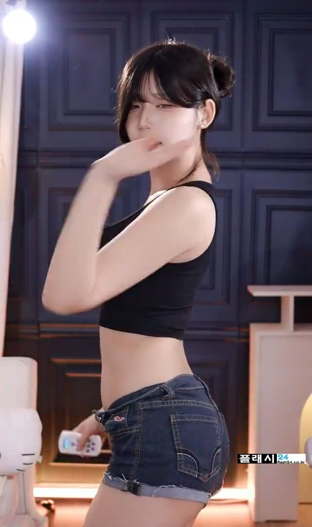 bteff5eb37cbba37389c0c9b323fb6f631.jpeg